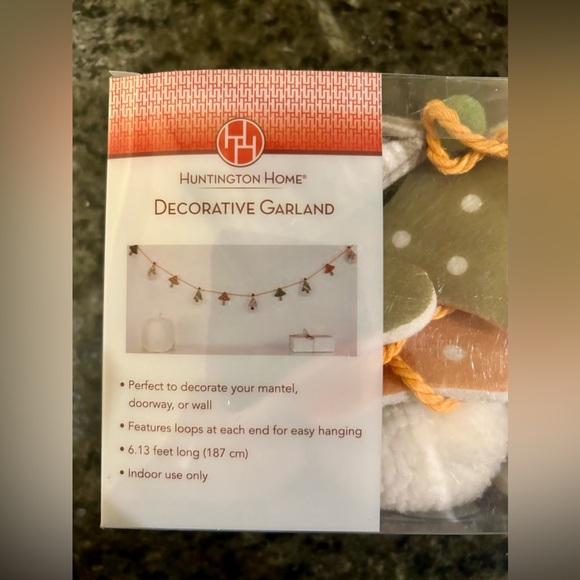 Huntington Home Cute Decorative 6.13 Ft. Garland - Great Mantel Decor - Picture 3 of 8